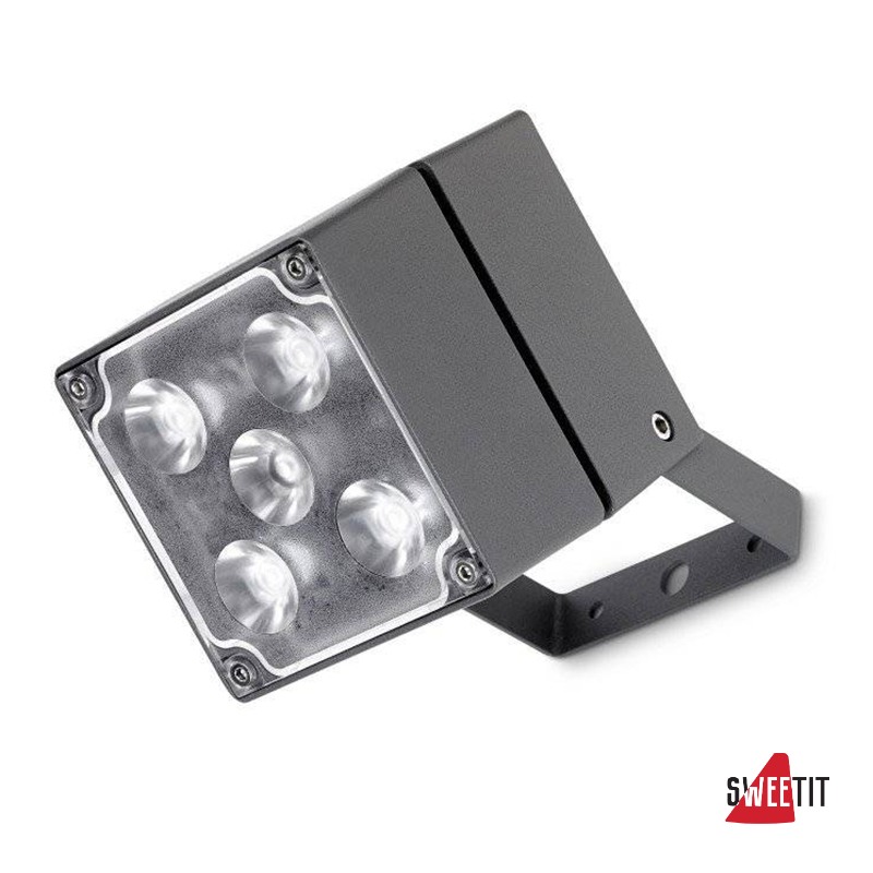 Cпот (точечный светильник) Leds C4 Cube 05-9852-Z5-CL