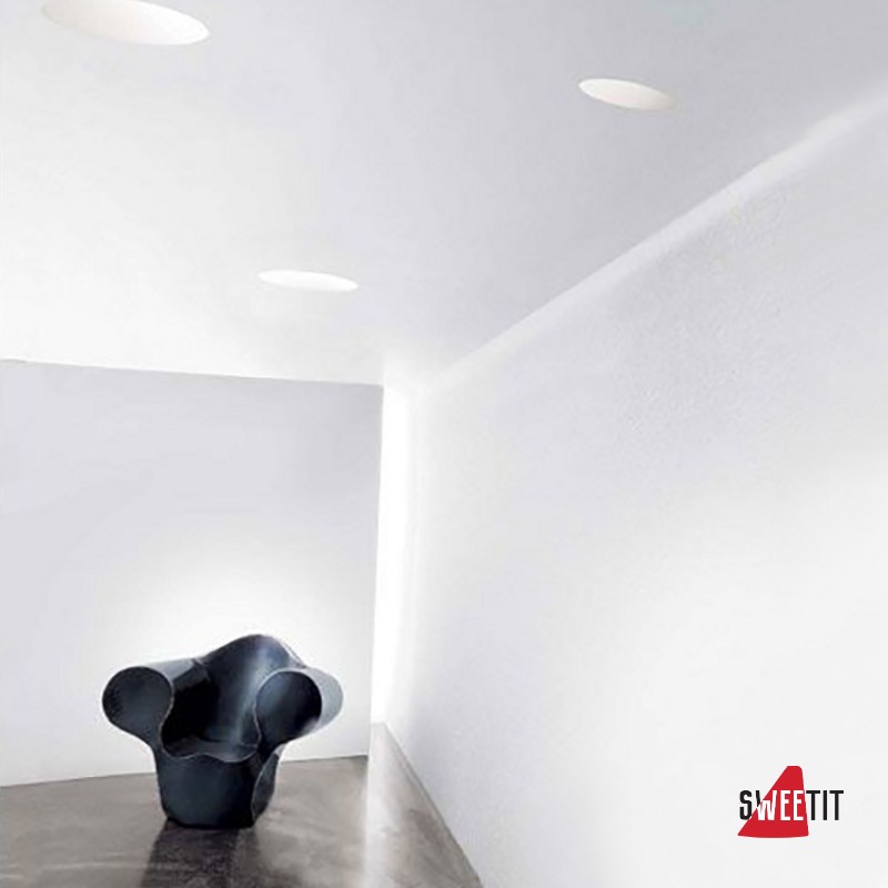 Светильник потолочный INGO MAURER Light Cone S