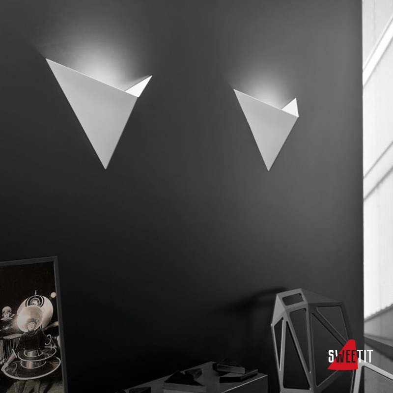 Настенный светильник Axo Light APVASILYBCXXG9X